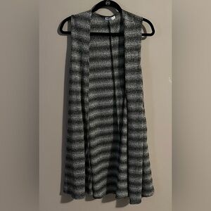 $8🩷Bundled Honey & Lace Gray Striped Sweater Vest